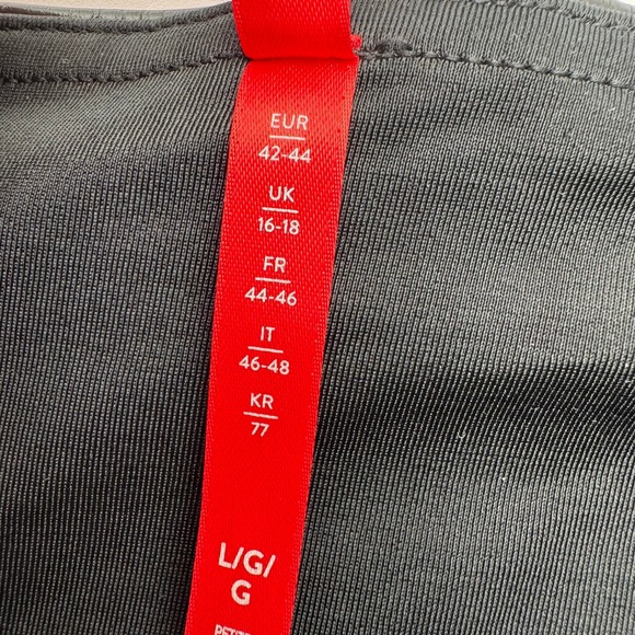 SPANX NWT Women's Large Black Faux Patent Leather Leggings Shiny Liquid Gloss - Picture 7 of 12